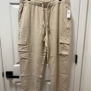 Women’s Tan Cargo Pants